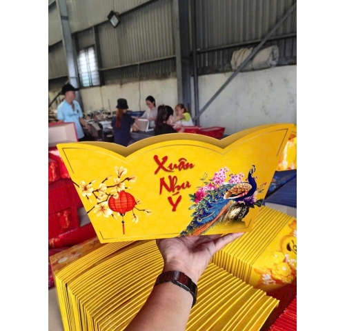 Thuyền giấy gói quà Tết 