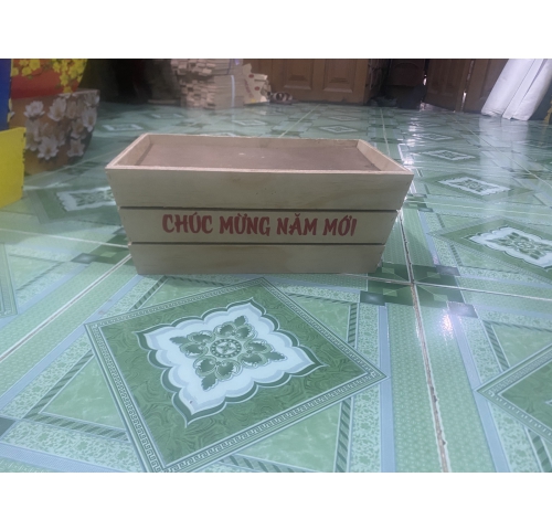 Khay gỗ Chúc Mừng Năm Mới 